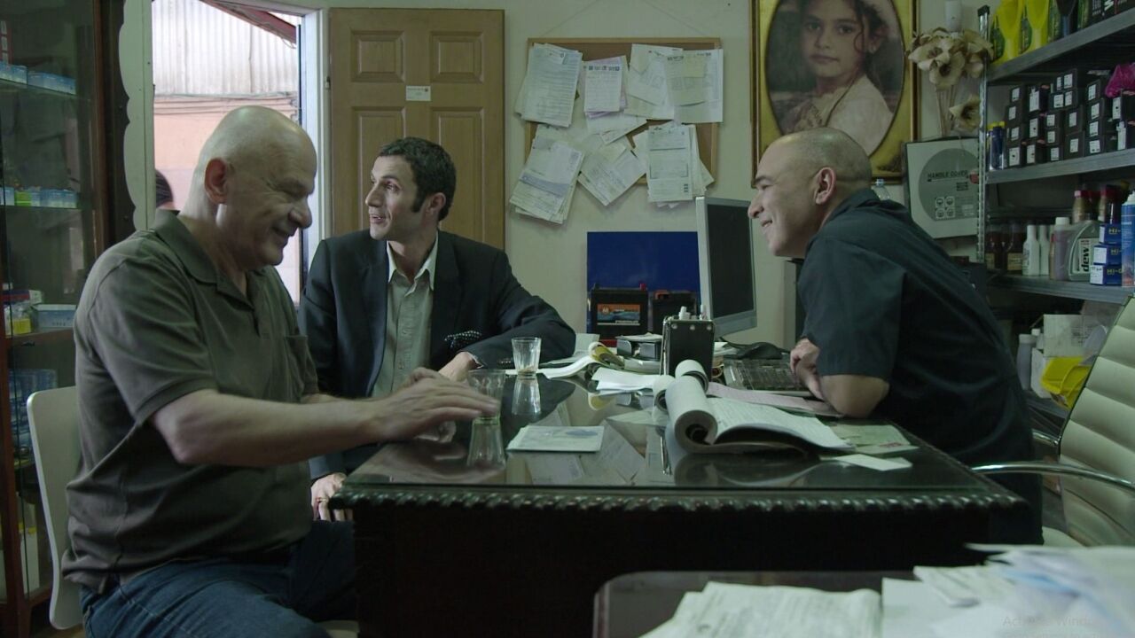 לכודים בתוך הרשת - פרק 11