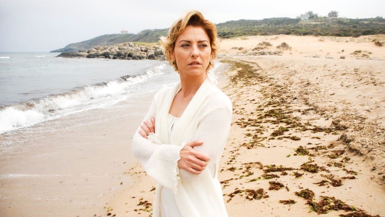 חדש! פרידה - פרק 1